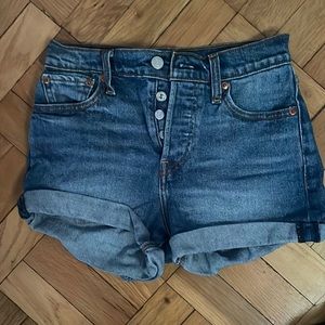 Levi’s jean shorts